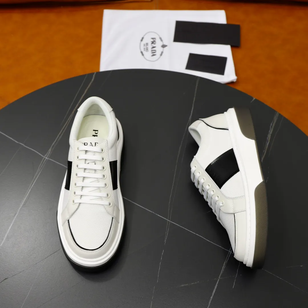 Ex-factory price: 680💰Top original order Brand: PRADA (Prada) Standard code: Men's size 38/44 (45 can be customized) Grade: Same as the official website Material: Original cowhide stitched with imported cloth, cowhide lining, original combination of two-color wear-resistant soft outsole Style category: casual sports version, young fashion, European and American trend, British style Color: actual picture color
